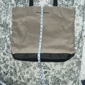 Tommy Bahama Tan and Black travel bag